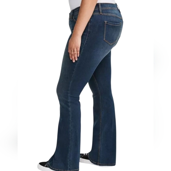 Torrid 18R luxe slim boot cut stretch jeans 2 pair - Picture 1 of 12